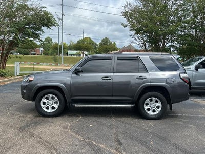 2021 Toyota 4Runner SR5 2WD (SE)