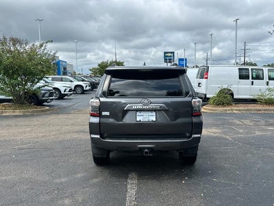 2021 Toyota 4Runner SR5 2WD (SE)
