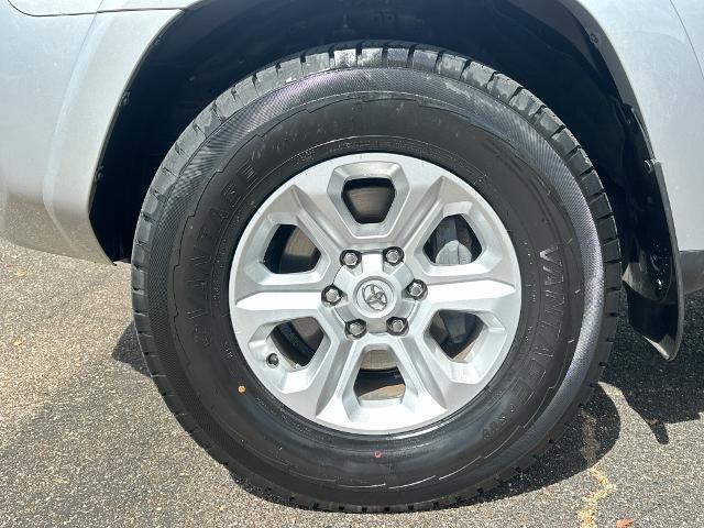 2022 Toyota 4Runner SR5 2WD (Natl)