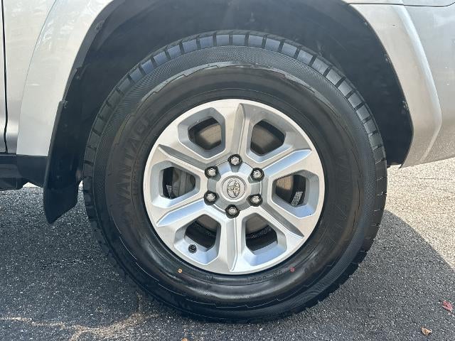 2022 Toyota 4Runner SR5 2WD (Natl)