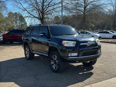 2013 Toyota 4Runner RWD 4dr V6 SR5 (Natl)