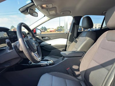 2025 Chevrolet Trax FWD 4dr LT