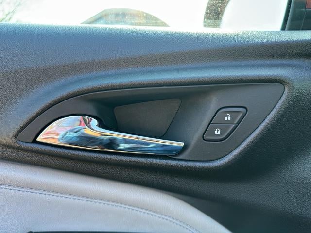 2025 Chevrolet Trax FWD 4dr LT