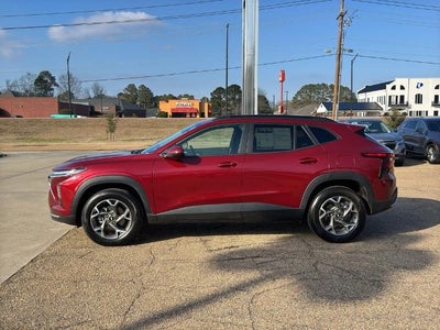 2025 Chevrolet Trax FWD 4dr LT