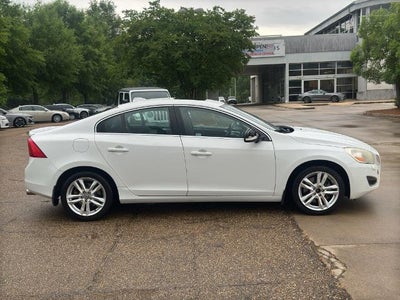 2012 Volvo S60 FWD 4dr Sdn T5